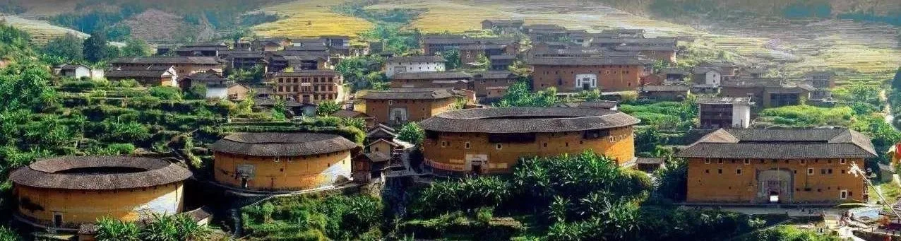 One-day Tour of Fujian Hakka Fortified Earth Building (Tulou)