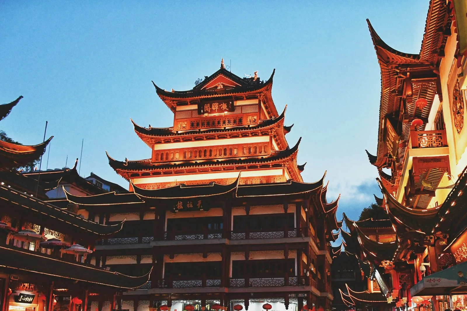 yuyuan bazaar shanghai china