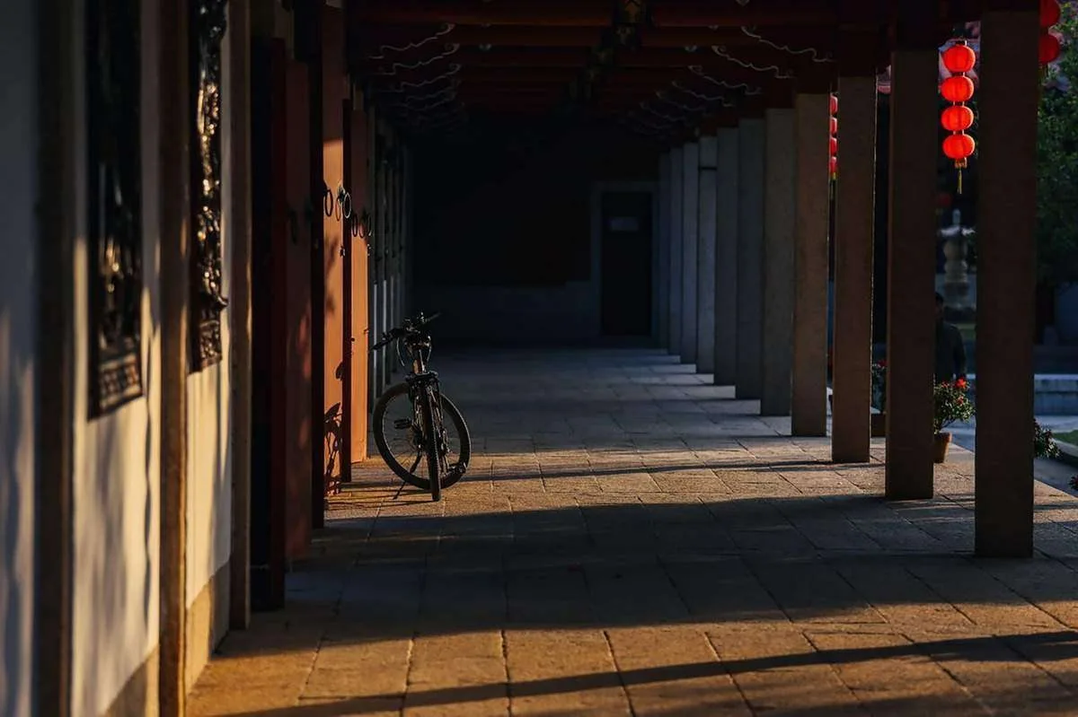 Temple Corridors in Quanzhou Image by JinZhong Wang from Pixabay